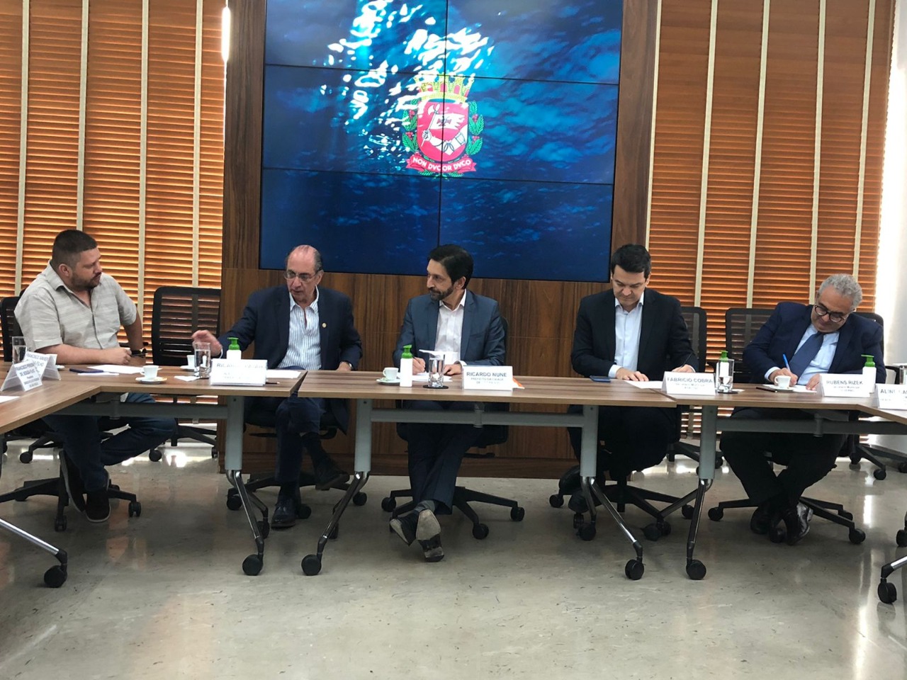 Líderes ugetistas participam de reunião com prefeito de SP